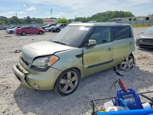 Kia Soul 2.0L 4 2011