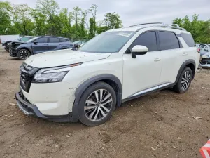 Nissan Pathfinder 3.5L 6 2024