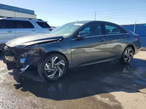 Hyundai Elantra 2.0L 4 2025