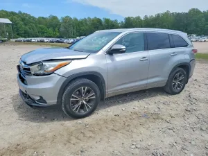 Toyota Highlander 3.5L 6 2016