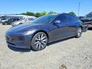 Tesla Model 3 2025