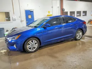 Hyundai Elantra 2.0L 4 2019