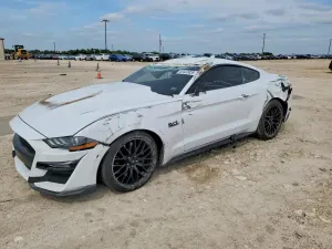 Ford Mustang 5.0L 8 2022