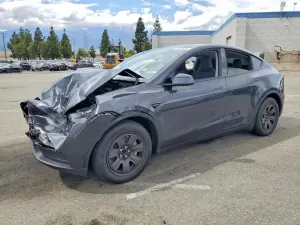 Tesla Model Y 2026
