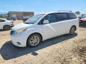 Toyota Sienna 3.5L 6 2011