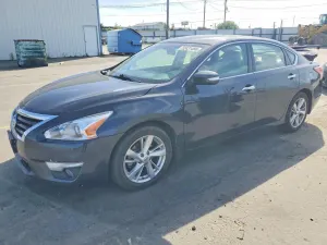 Nissan Altima 2.5L 4 2015