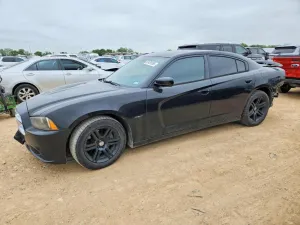 Dodge Charger 5.7L 8 2013