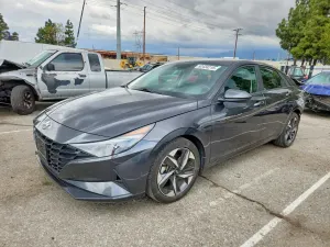 Hyundai Elantra 2.0L 4 2023