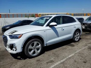 Audi Q5 2.0L 4 2025