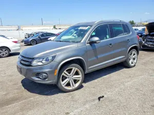 Volkswagen Tiguan 2.0L 4 2015