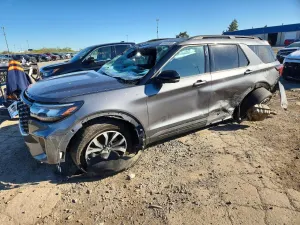 Ford Explorer 2.3L 4 2025