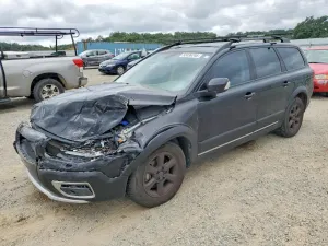 Volvo XC70 3.2L 6 2009