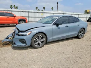 Volvo S60 2.0L 4 2022