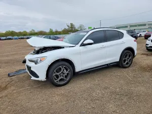 Alfa Romeo Stelvio 2.0L 4 2022