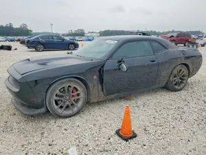 Dodge Challenger 6.4L 8 2021