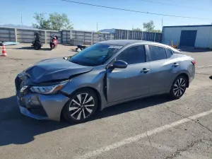 Nissan Sentra 2.0L 4 2023