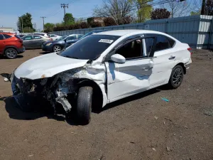 Nissan Sentra 1.8L 4 2015