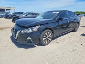 Nissan Altima 2.5L 4 2021
