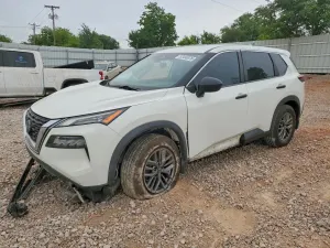 Nissan Rogue 2.5L 4 2021