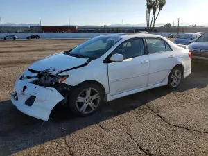 Toyota Corolla 1.8L 4 2013