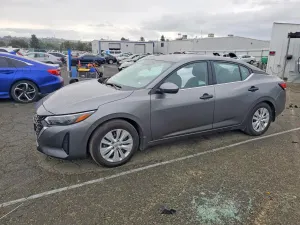Nissan Sentra 2.0L 4 2025