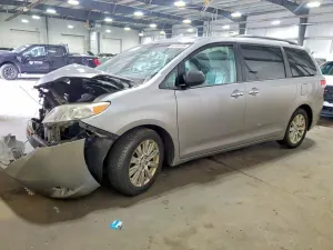 Toyota Sienna 3.5L 6 2011