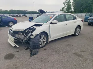 Nissan Altima 2.5L 4 2015