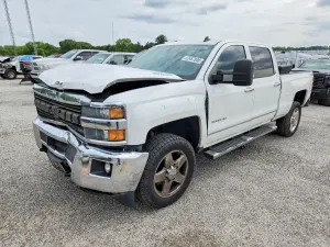 Chevrolet Silverado 1500 6.6L 8 2015