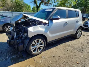 Kia Soul 2.0L 4 2015