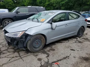 Hyundai Elantra 2.0L 4 2020