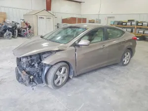 Hyundai Elantra 1.8L 4 2013