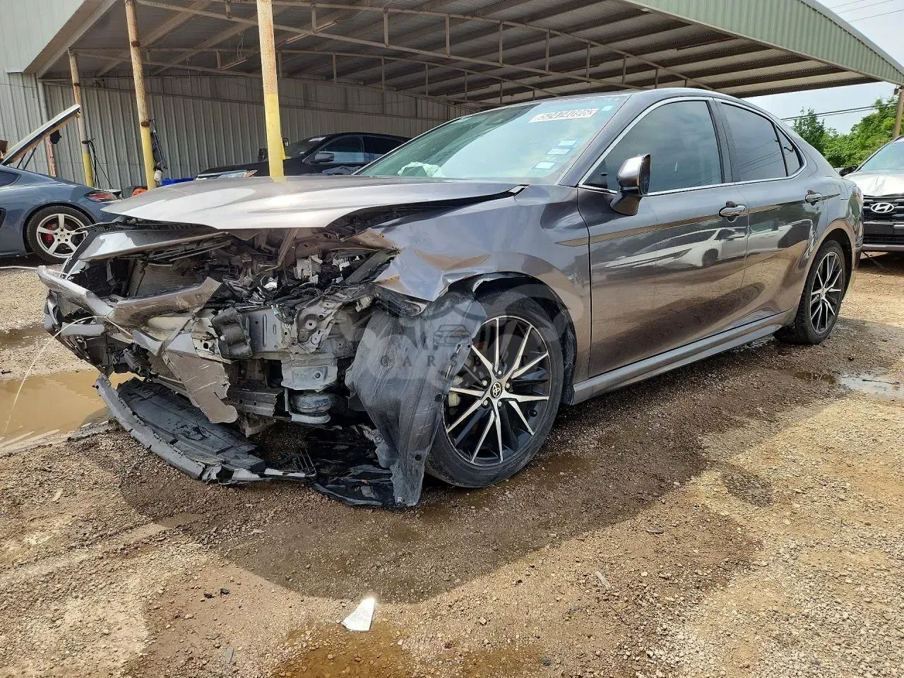 Toyota Camry 2.5L 4 2021