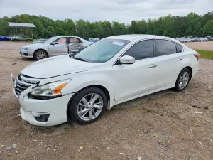Nissan Altima 2.5L 4 2015