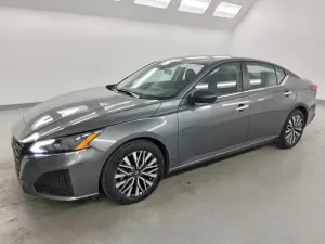 Nissan Altima 2.5L 4 2025