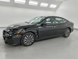 Nissan Altima 2.5L 4 2025