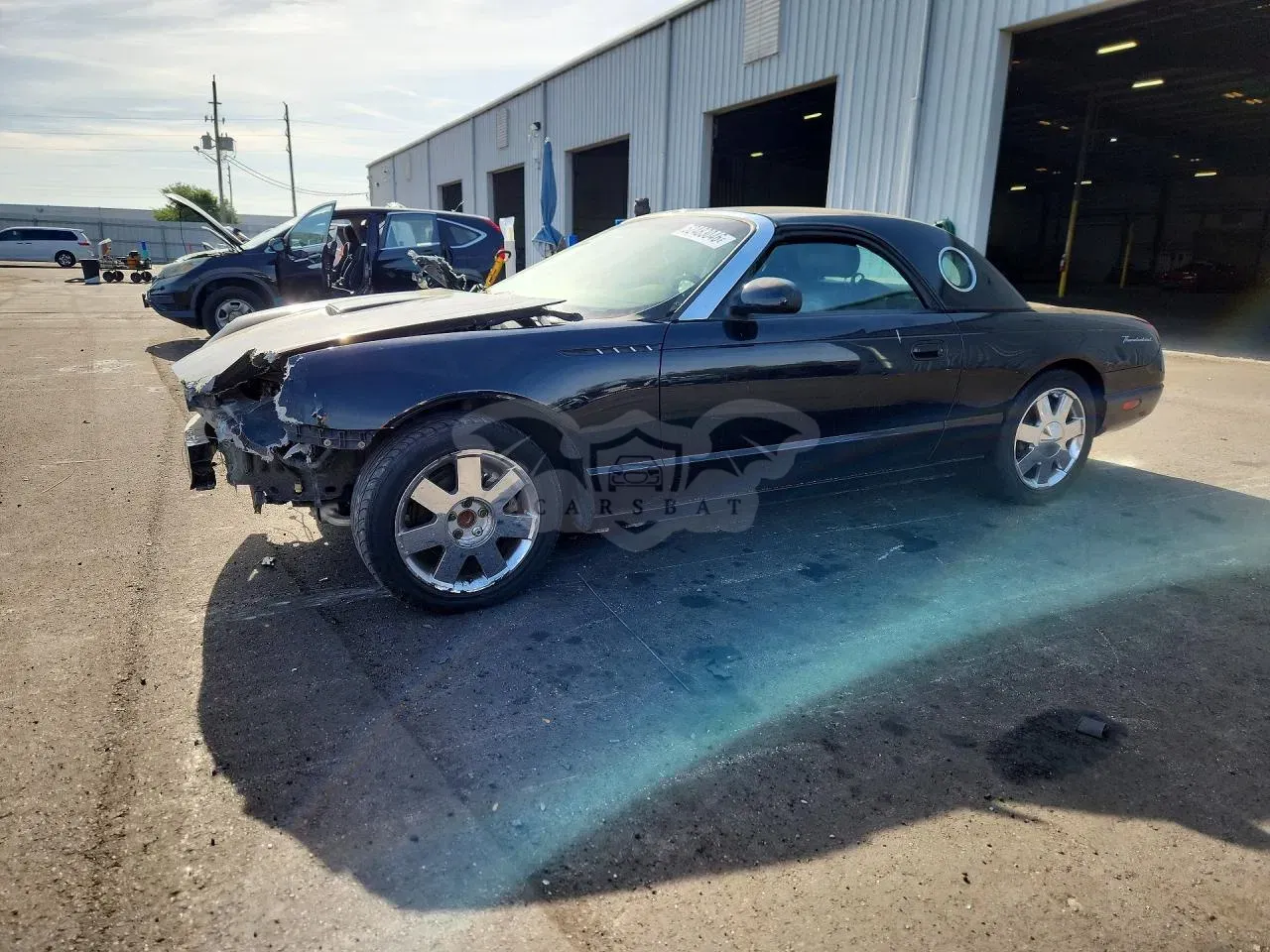 Ford Thunderbird 3.9L 8 2002