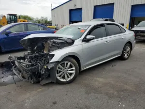 Volkswagen Passat 2.0L 4 2021