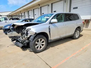 Toyota Highlander 3.5L 6 2013