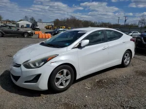 Hyundai Elantra SE 1.8L 4 2015