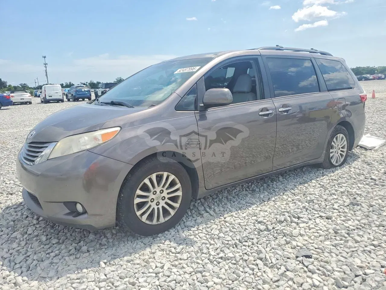 Toyota Sienna 3.5L 6 2016