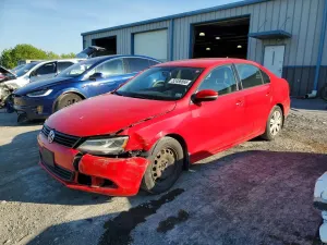 Volkswagen Jetta 1.8L 4 2014