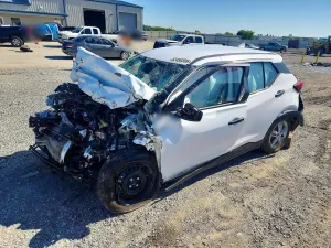 Nissan Kicks 1.6L 4 2024