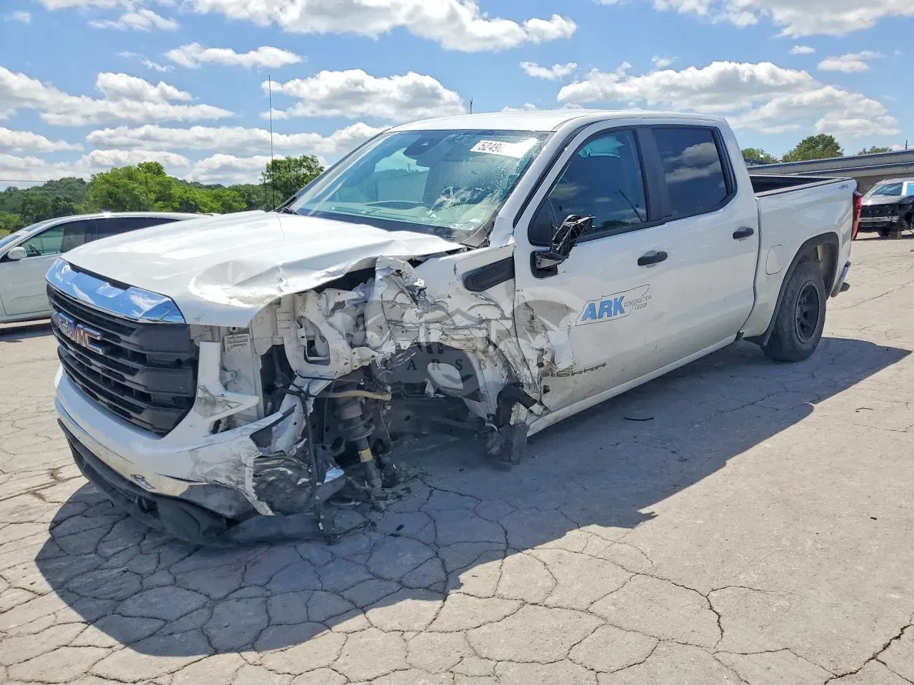 GMC Sierra 2.7L 4 2023