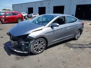 Hyundai Elantra 2.0L 4 2019