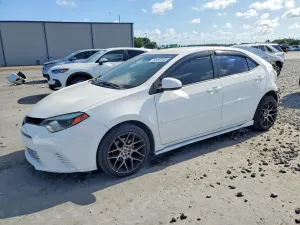 Toyota Corolla 1.8L 4 2015