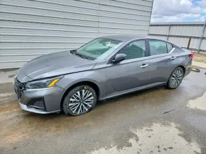 Nissan Altima 2.5L 4 2025