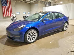 Tesla Model 3 2022