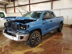 Toyota Tundra 5.7L 8 2019