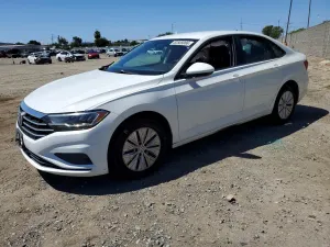 Volkswagen Jetta 1.4L 4 2019