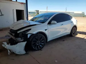 Tesla Model Y 2024